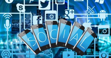 Hidup Aman di Media Sosial