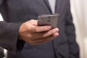 Smartphone: Antisipasi Malware dan Pelacakan