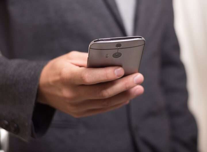 Smartphone: Antisipasi Malware dan Pelacakan
