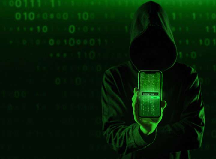 Pengguna Iphone Kebal Serangan Siber