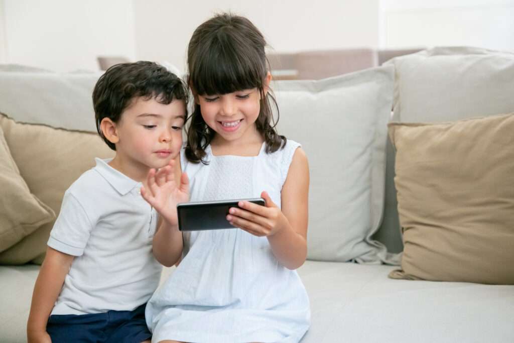 Ponsel Buat Anak Sakit Fisik Mental dan Sosial