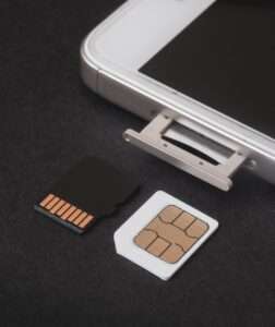 Waspada SIM Swapping Lindungi Akun Digital dari Peretas
