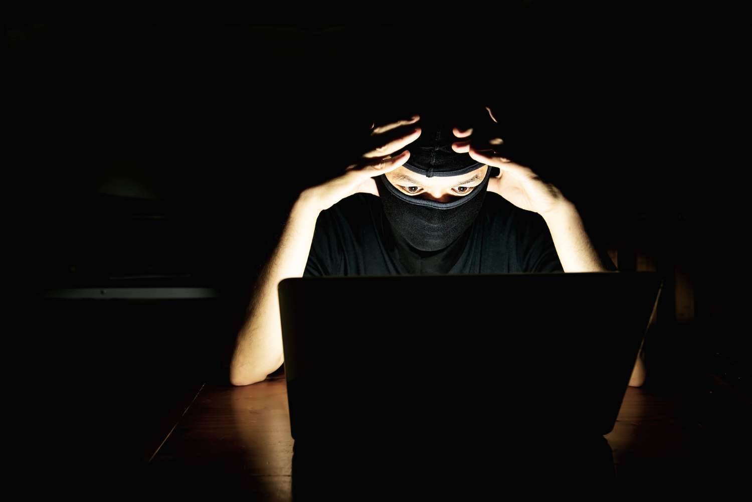 Taktik 48 Menit Melawan Hacker