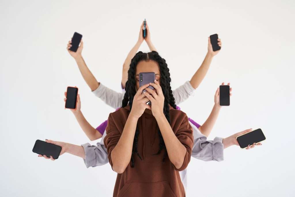 Stop Post Detail Kerja di Medsos