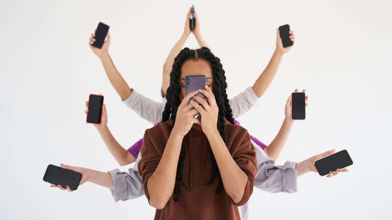 Stop Post Detail Kerja di Medsos