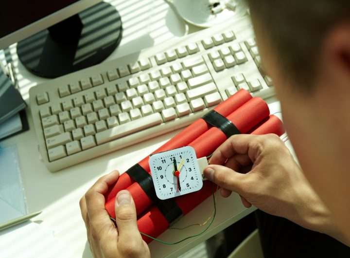 Identitas Non-Manusia Bom Waktu Keamanan Siber