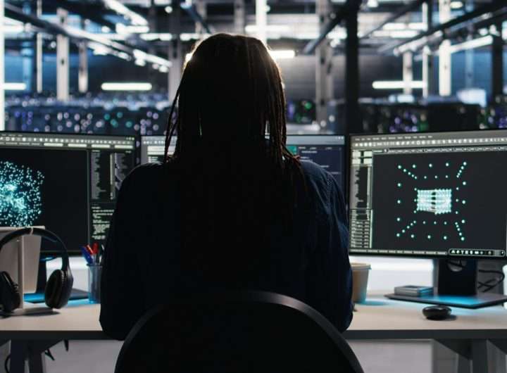 Menghadapi Ancaman Siber Tingkat Tinggi