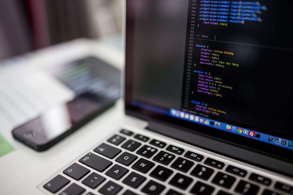 Cara Baru Peretas Bajak Komputer via Ghost CMS