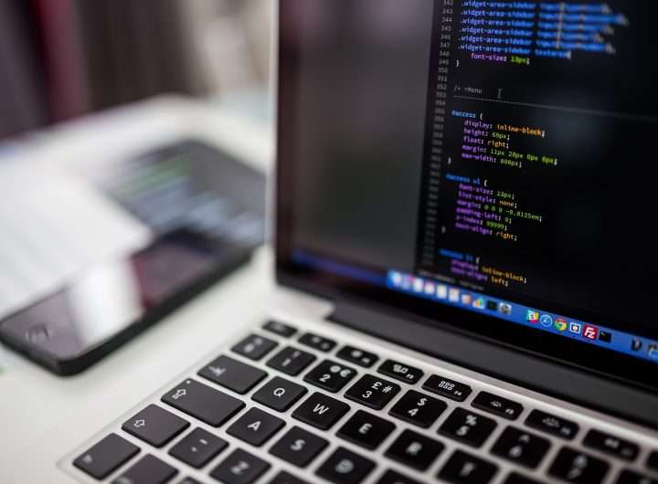 Cara Baru Peretas Bajak Komputer via Ghost CMS