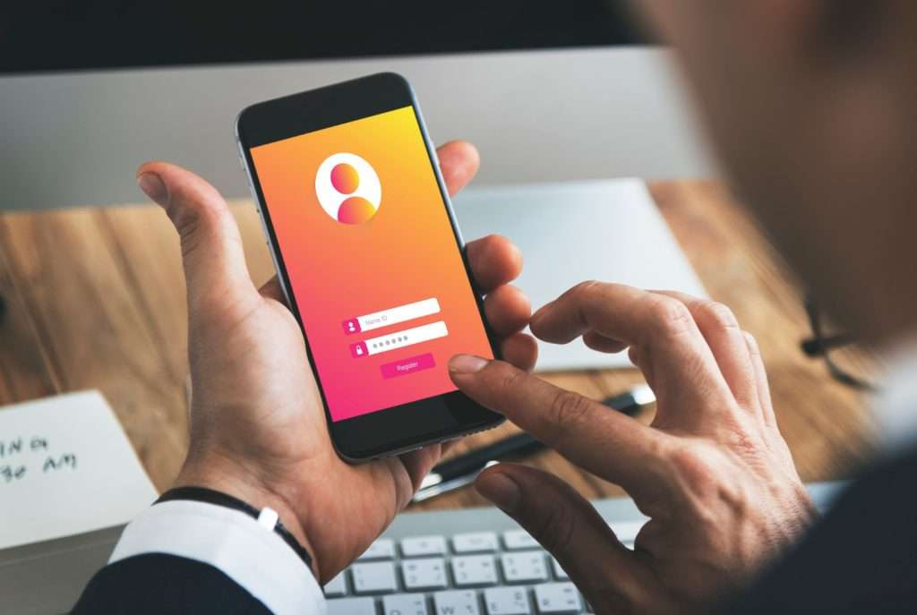 Menangkal Pembajakan Akun via Selfie Video AI