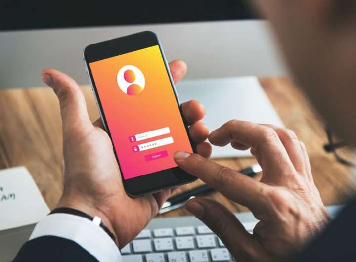 Menangkal Pembajakan Akun via Selfie Video AI