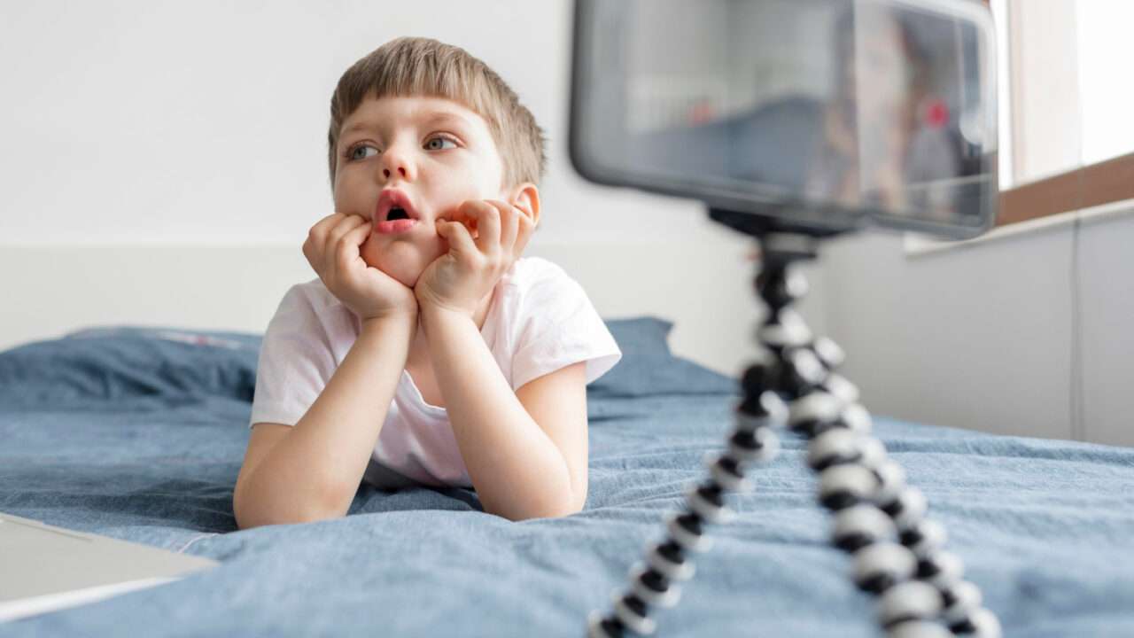 Ancaman Online Grooming di Balik Game & Sosmed Anak