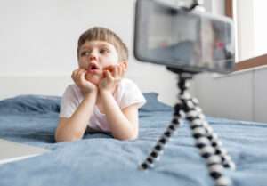 Ancaman Online Grooming di Balik Game & Sosmed Anak
