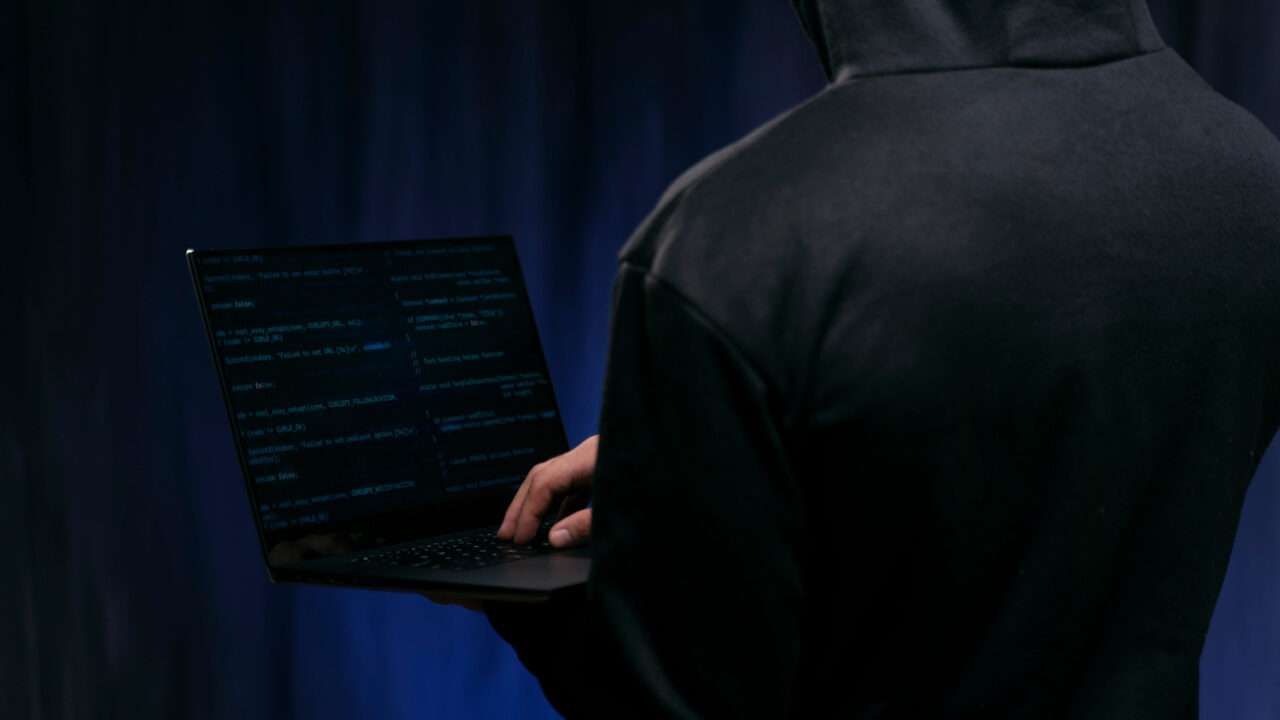 Spionase Siber Malware OctLurk dan SilkLurk