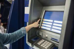 Kenali Ciri-Ciri Penipuan ATM Bitcoin yang Marak