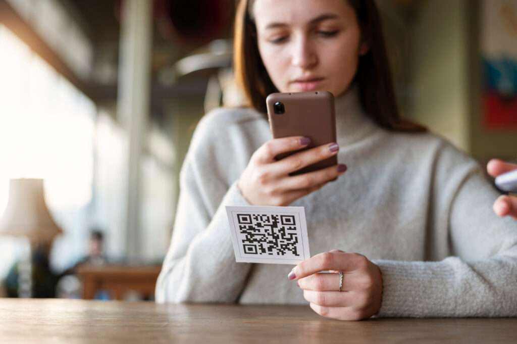 Bahaya Tersembunyi di Balik Kepraktisan Digital