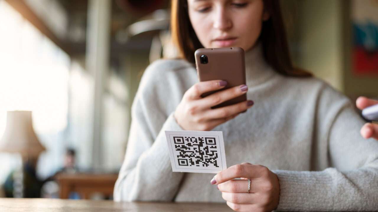 Bahaya Tersembunyi di Balik Kepraktisan Digital