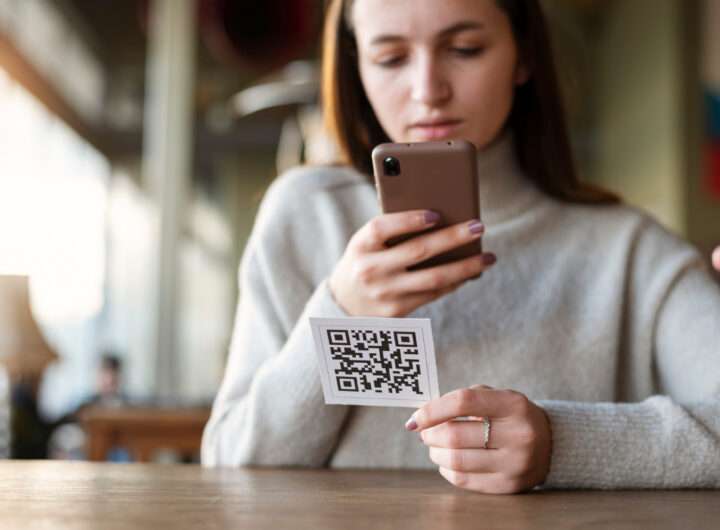 Bahaya Tersembunyi di Balik Kepraktisan Digital