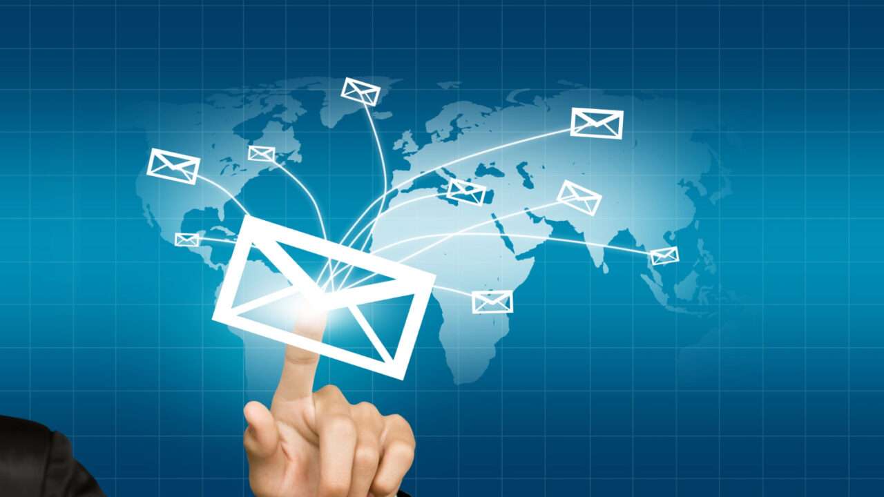 Jebakan Email Logistik Kendala Pengiriman Barang